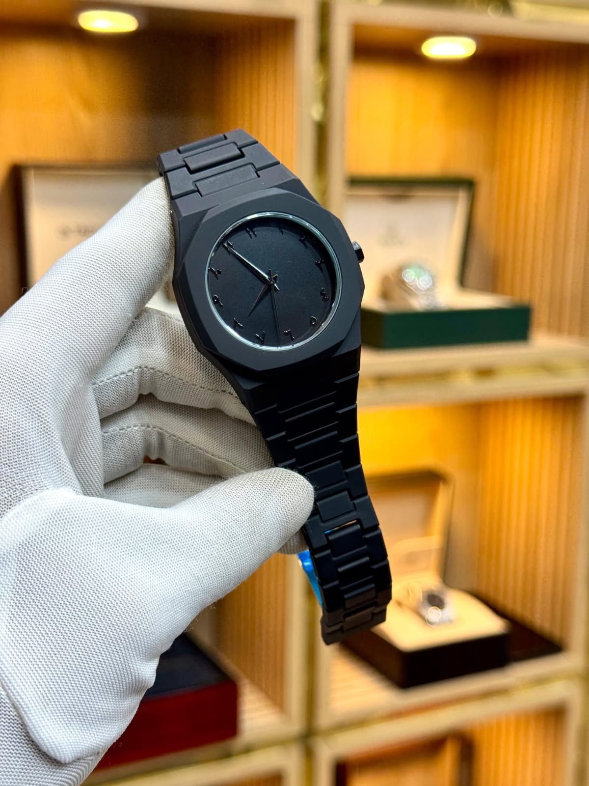 Back Aura Watch