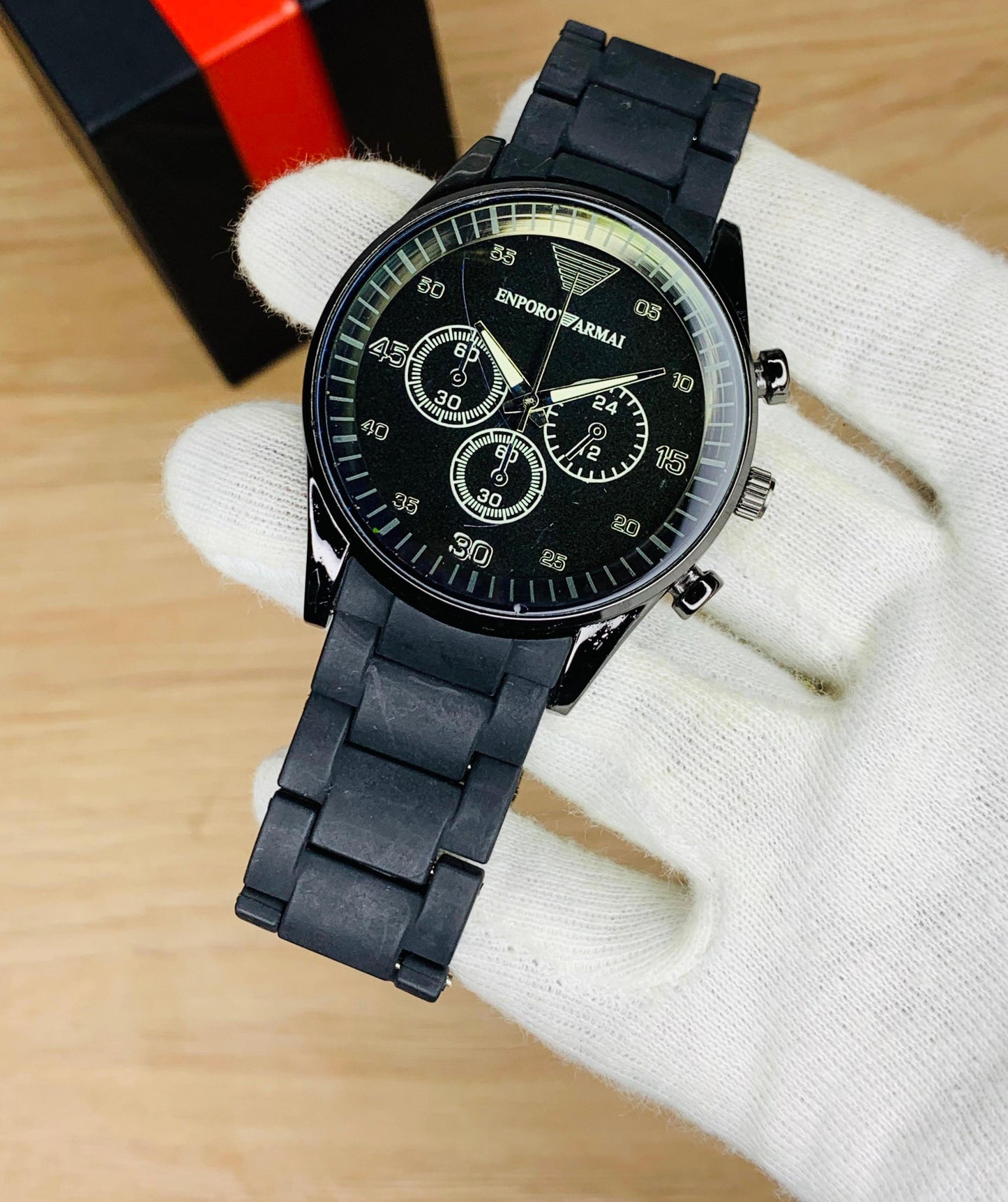 EMPORIO ARMANI
WATCH
RUBBER CHAIN
NEW LOOK