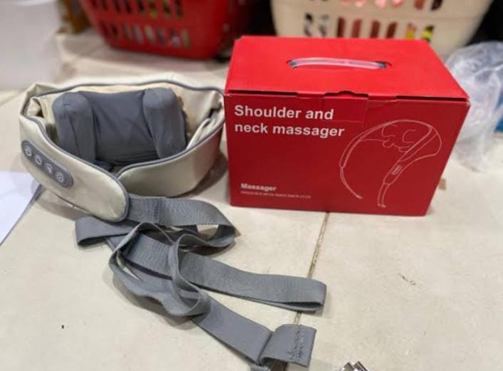 Neck Massager with Heat Shoulder Neck Massager for Pain Relief Deep Tissue Electric Massager Pillow for Neck Back Shoulder Leg heavy duty brand new box pack