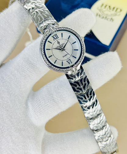 CRYSTAL TIME BRAND 
STAINLESS STEEL CHAIN 
STONE CASE 
 WITH BOX