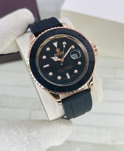 Yacht Master 
ROLEX men's watch 
DATE JUST 
Rubber strap